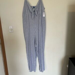 NWT L Striped Smocked Cropped Knotted
Sailor/coastal Linen-Blend Cami Jumpsuit
